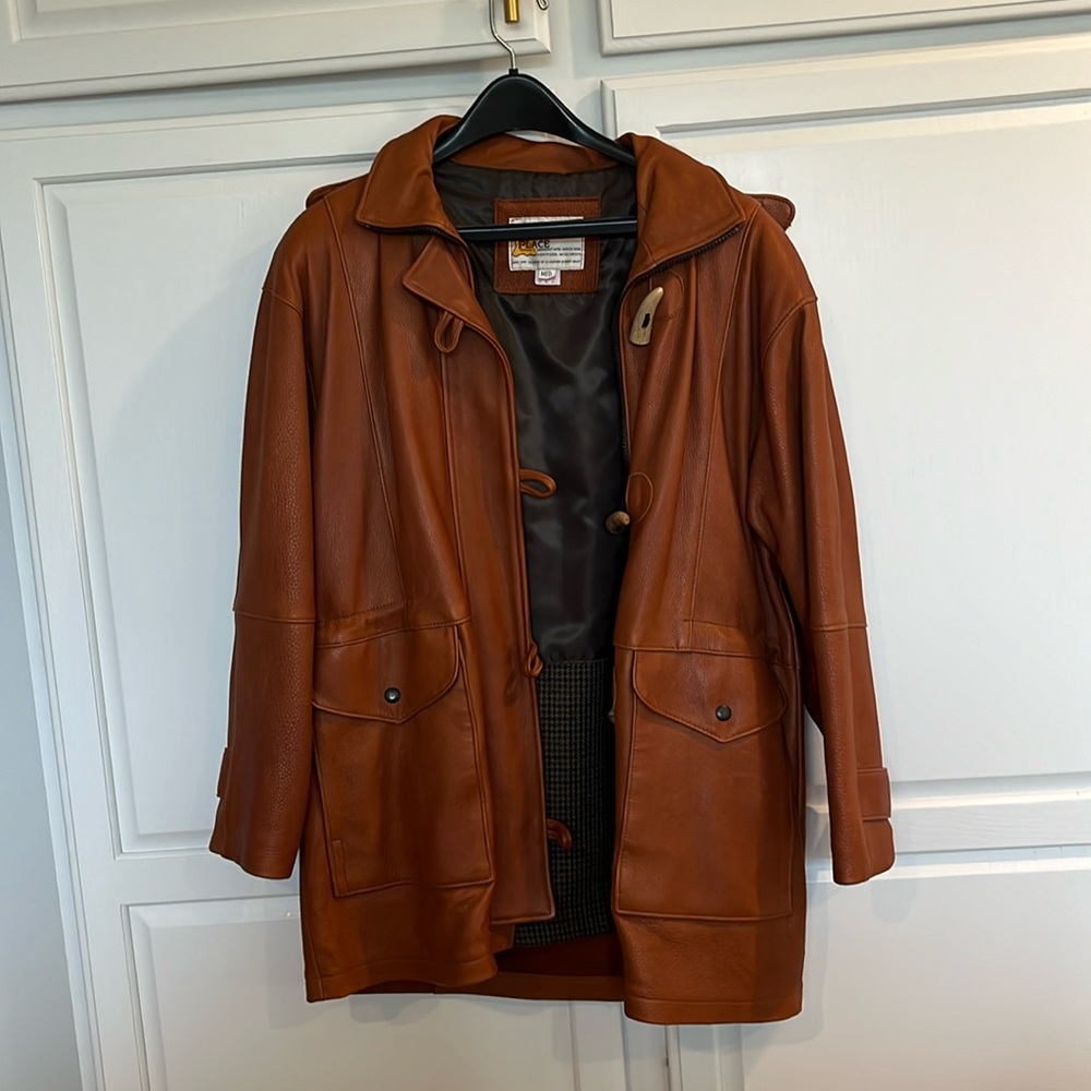 Warm, Thoughtfully Detailed Women’s Leather Coat